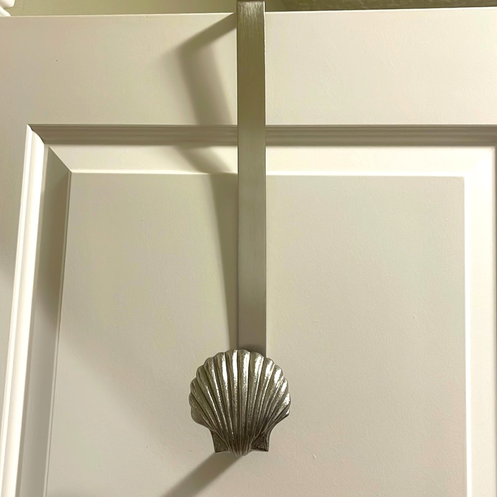 Seashell over the door hook